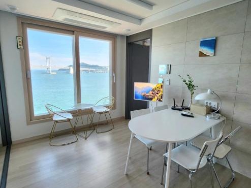 #Busan #Gwangalli #CozyStay #GwanganBridge #Sunrise #OceanView