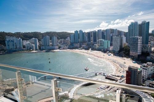 Busan Ocean Sky Osilla
