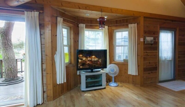 Cabin Town Pension