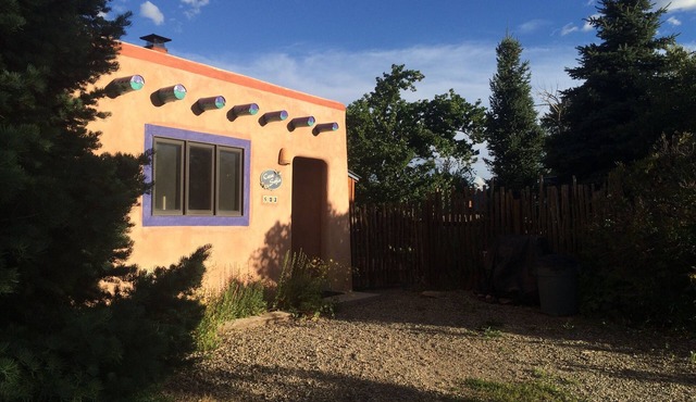 Casa Sofia: Taos Ski Getaway Getaway