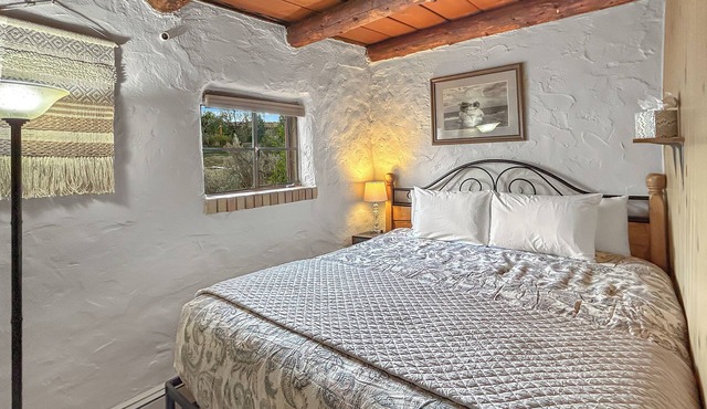 Casita Adobe Pets Gardens Studio