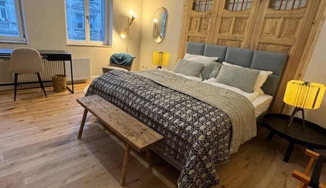 Central city-apartment for four people.