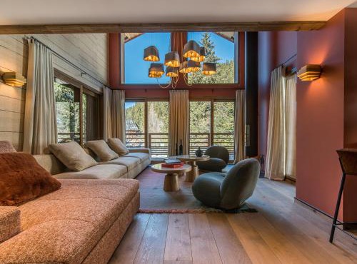 Chalet haut de gamme avec sauna, salle de jeux et 6 chambres à proximité des pistes et commerces - FR-1-613-117