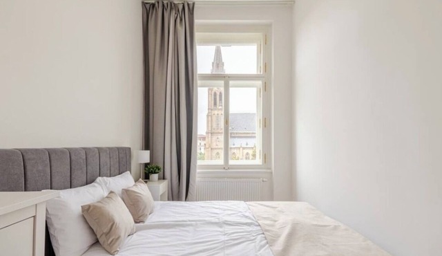 Charming 1-bedroom apartment in enchanting Prague with WiFi