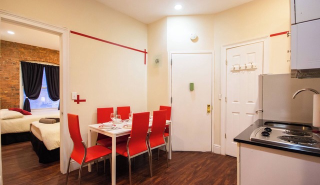 Charming 2-bedroom apartment in pleasant New York 1 Bunk-Full/Twin, 2 Full beds