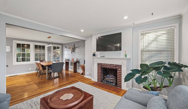 Charming Prairie Village Retreat w/Office!