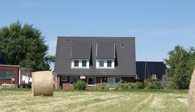 Charming semi-detached house in Archsum