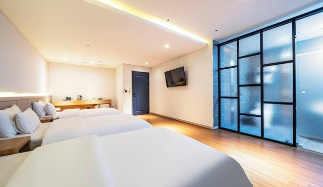 Cheonan CS Plaza Hotel