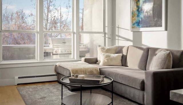 Chic City Park Home | Rooftop Deck + Skyline Views