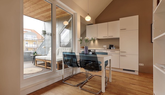 City apartment, balcony & parking space