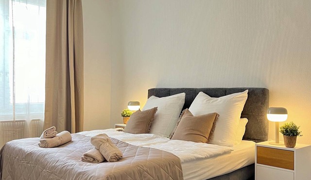 City Home - Top location - 2 rooms - 80sqm - Smart TV - WIFI - Balcony