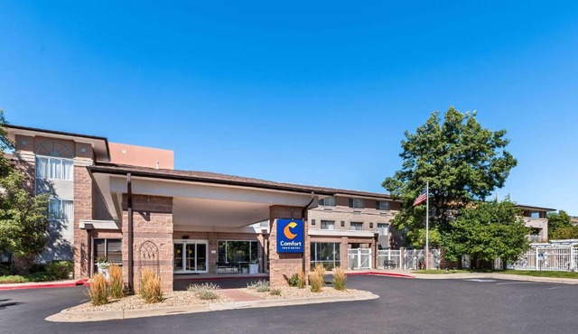 Comfort Inn & Suites Boulder