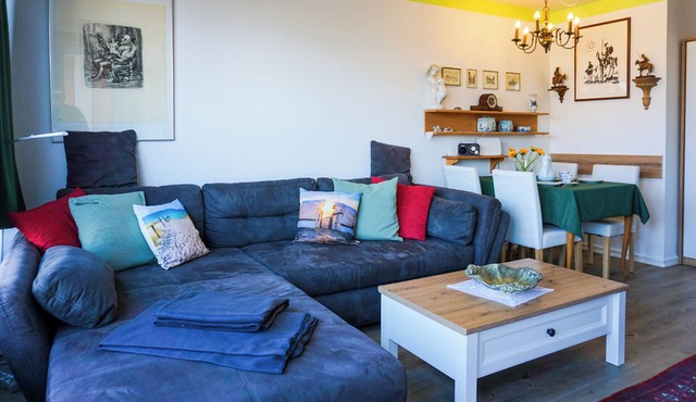 Comfortable accommodation "Wattenblick 50-26" with balcony near the sandy beach in List
