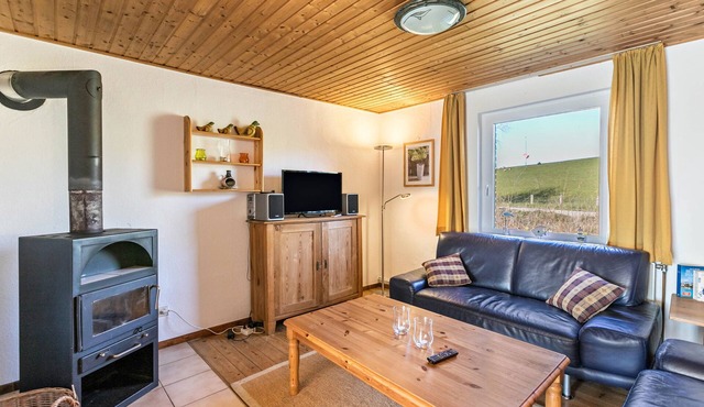 Comfortable Apartment “Deichgraf 1” close to the Sea with Wi-Fi