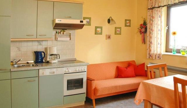 Comfortable vacation apartment with 2 separate bedrooms for up to 4 people