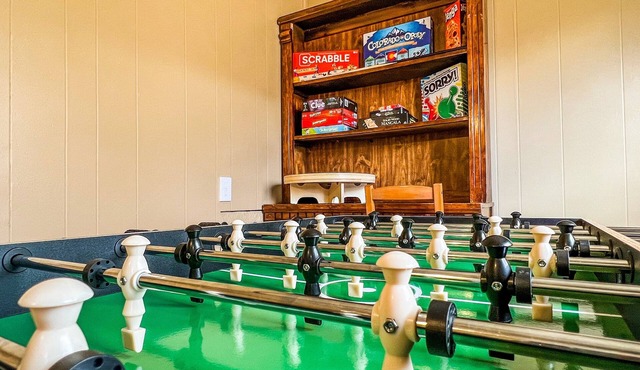 Comfy 3-Bedroom Home w/Game Room
