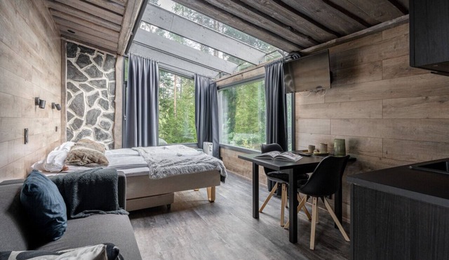 Comfy Suite with Terrace and Lake Views