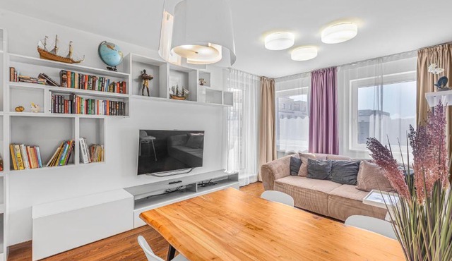 Cosy large apartment, 2 bedrooms, 2x Free Parking, PVA EXPO Prague