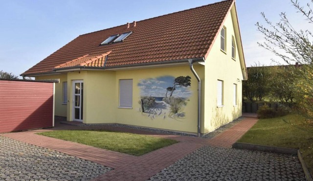 Cosy semi-detached house with a sauna