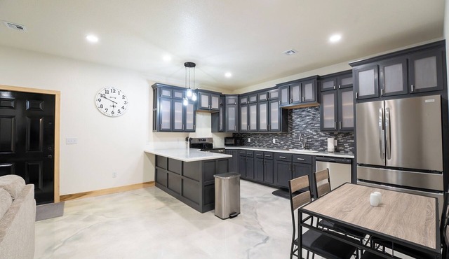 Country Condo 2-bedroom with AC in Carl Junction
