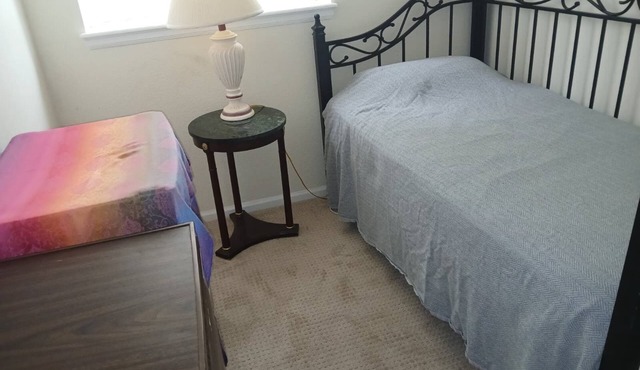 Cozy 1-Furnished bedroom in a house in Aurora with AC