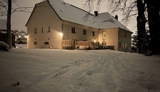 Cozy apartment with terrace in the FarmHouse Eckartsberg in the Zittau Mountains