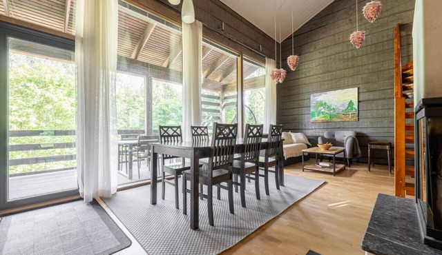 Cozy Cabin with Hot Tub and Private Sauna Close to the Tahko Ski Slopes