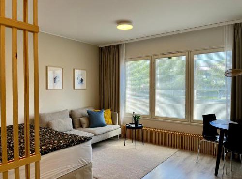 Cozy City Apartment - Car parking - Queen bed - Wifi
