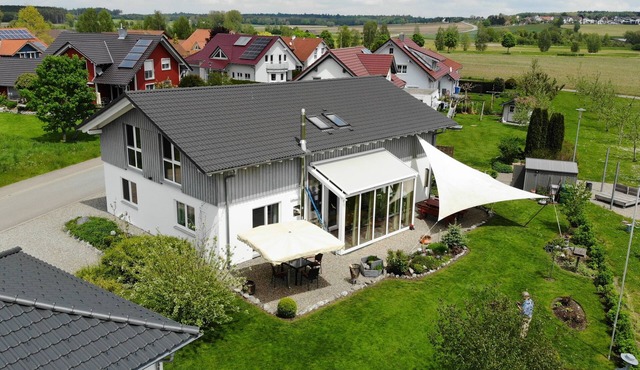 Cozy vacation apartment with panoramic views