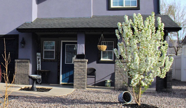 Cozy Mesa-Front Retreat in Charming Orchard Mesa. With AC!