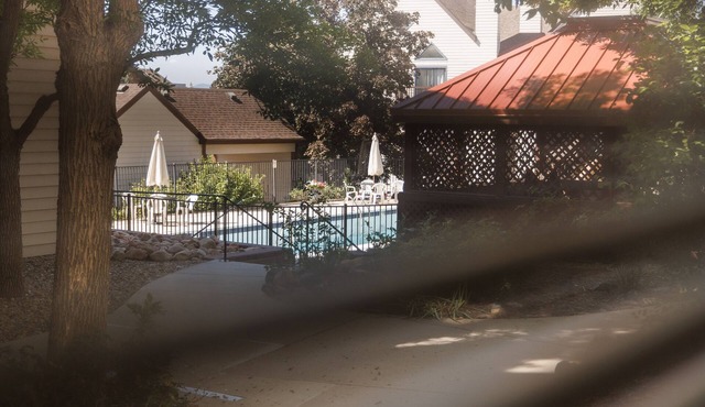 Cozy Studio Gem w/Gym & Shared Pool