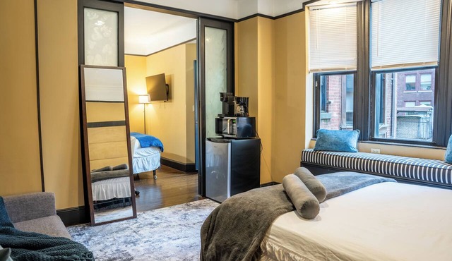 Cozy Two-Bedroom at The Historic Mansfield Residence