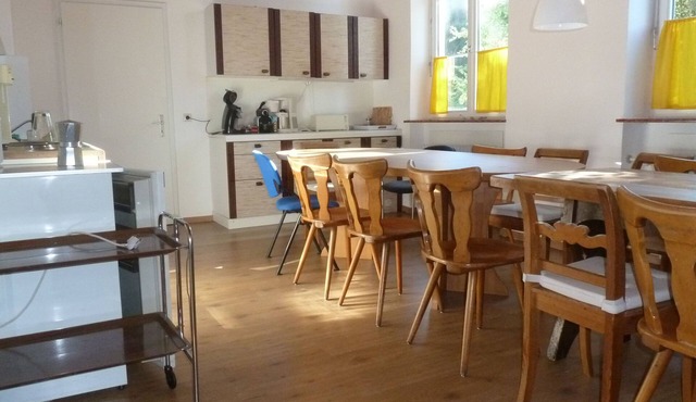 Creative comfort in the renovated classroom, 123 sqm