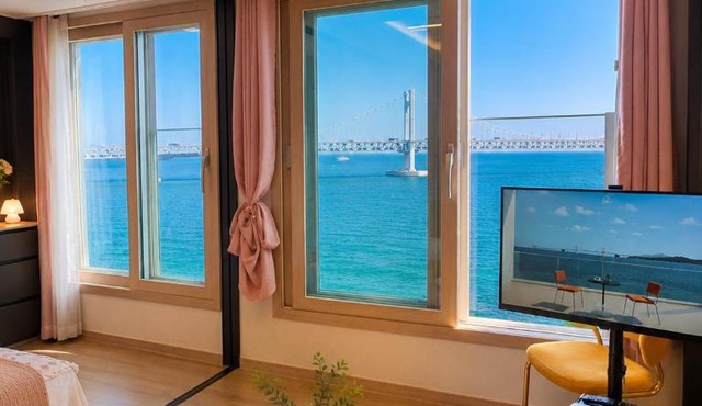Crystal Ocean House