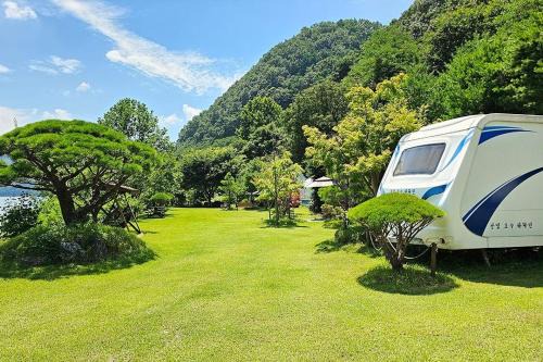 Daecheongho Moonlight Lake Pension