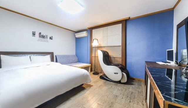Daejeon Sintanjin Blue
