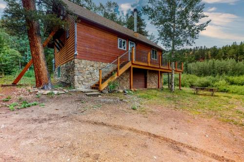 Deck & Mtn Views! Family A-Frame Cabin in Bailey