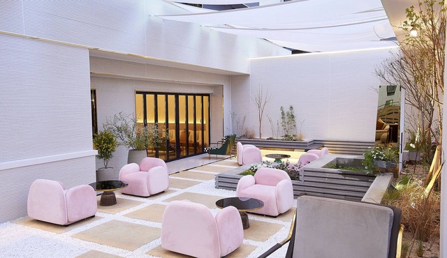 Den Basta Signature Hotel