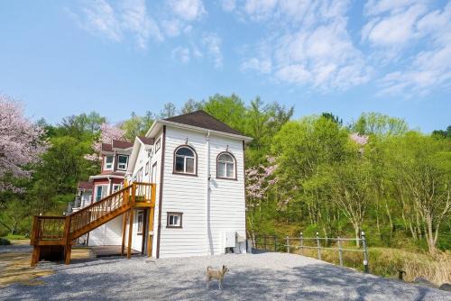 Dorothy Valley Pension Yangpyeong