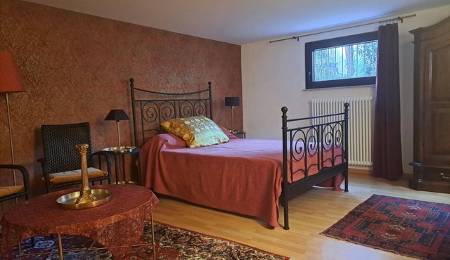 Double room, shower/toilet on the floor, garden side - paradise garden on the banks of the Saale