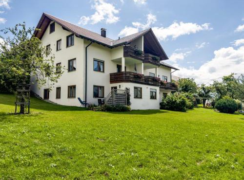 Drei-Mädelhaus Ambs Wohnung 2