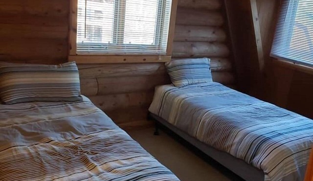 Eagle Rock Log Cabin