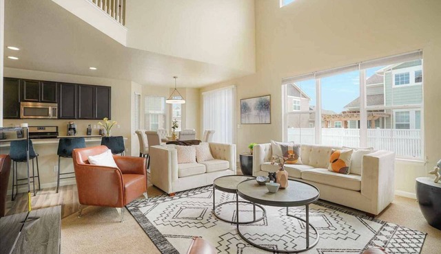Elegance on Linda Pl #41709