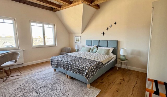 EngelHaus*Dreamlike attic apartment for 2, near main station