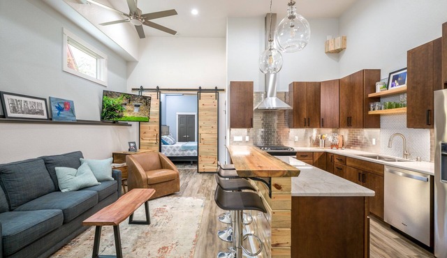 Enjoy Downtown Pagosa Springs! 1 Bdrm Deluxe!