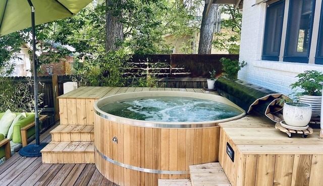 Entire Park Hill Home - Hot Tub - Fire Pit - Dual Masters