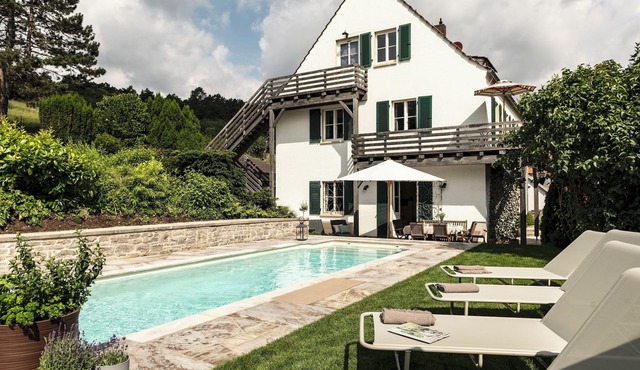 Exclusive vacation home with pool in a top location: The Johannishof
