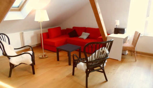 Expanded Spacious and modern, fully equipped kitchen and large living area