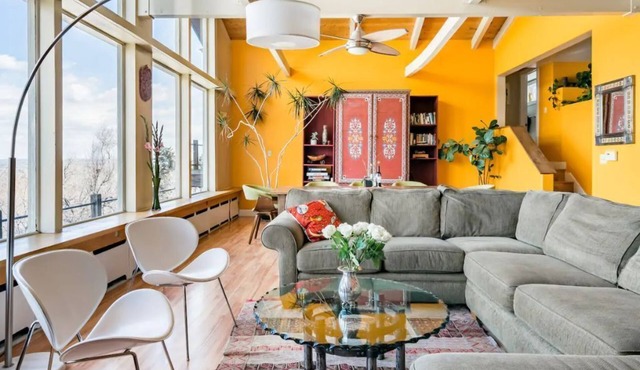 Expansive Luxury in Central Home With Downtown Views