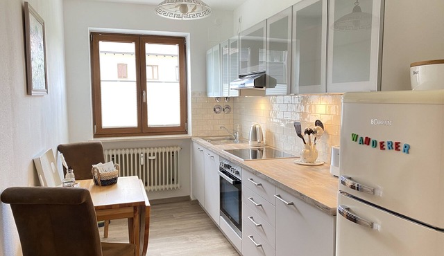 Experience Chiemsee, mountains & lakes - apartment for up to 4 people, 2 bedrooms, balcony